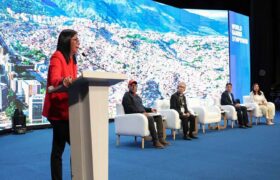 Vicepresidenta Rodríguez afirma que la economía comunal es clave para enfrentar el bloqueo