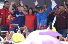 Delcy Rodríguez en Carabobo juramentó Comités Bolivarianos de Base Integral