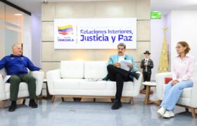 Presidente Maduro entrega el Centro de Atención Médica para las Fuerzas Policiales