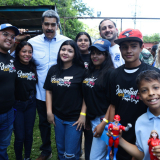 photo_4929225015643802535_y