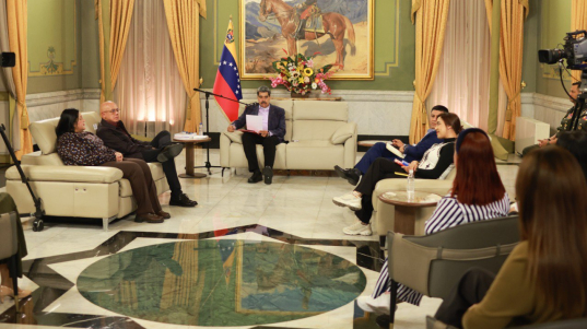 photo_4945115612954954530_y