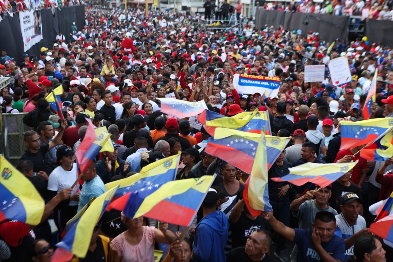 photo_4956606308329130897_y