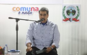 Presidente Maduro exhortó al poder popular a fortalecer la construcción del poder nacional,