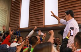 Presidente Maduro asiste a jornada de balance de las asambleas de base del Congreso Constituyente de la Clase Obrera