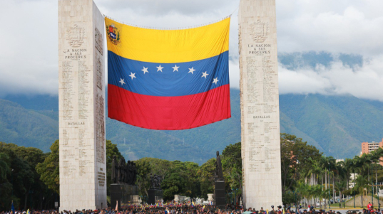 photo_4985692402383260483_y