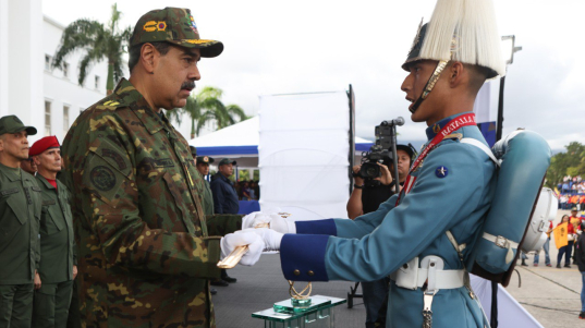 photo_4985692402383260520_y