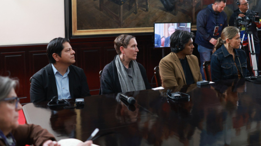 photo_4985692402383260558_y