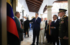 Líder de la revolución hace entrega de espacios rehabilitados en la sede de la Sociedad Bolivariana de Venezuela