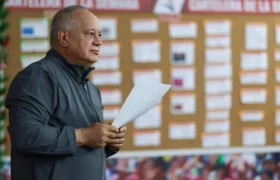 Diosdaddo Cabello: Diosdado Cabello a trabajadores de PDVSA: «Ni una gota de petróleo para el imperialismo»