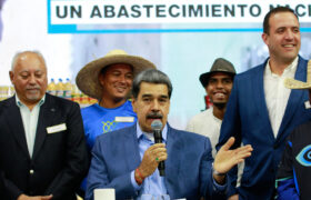 Maduro a Trump: «Le iría mejor si se ocupara de los temas de su país»