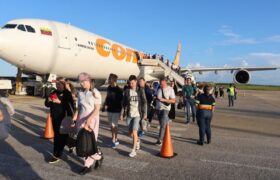 Arriban nuevos turistas rusos a Margarita para fortalecer lazos comerciales con Venezuela