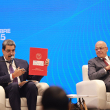 photo_5026171416881072986_y