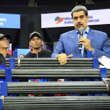 photo_5066866923500407612_w