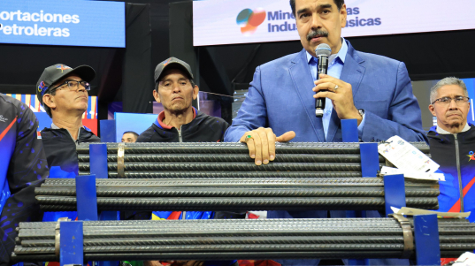 photo_5066866923500407612_w