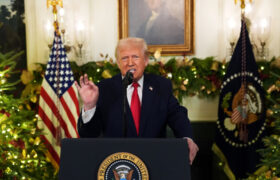 Trump desea una «Feliz Navidad a todos» y anuncia ataques aéreos contra el Estado Islámico en Nigeria