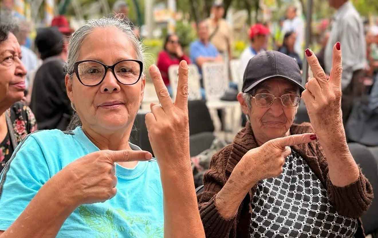Abuelos de la patria se concentraron para exigir liberación del presidente Maduro y la primera dama Cilia Flores