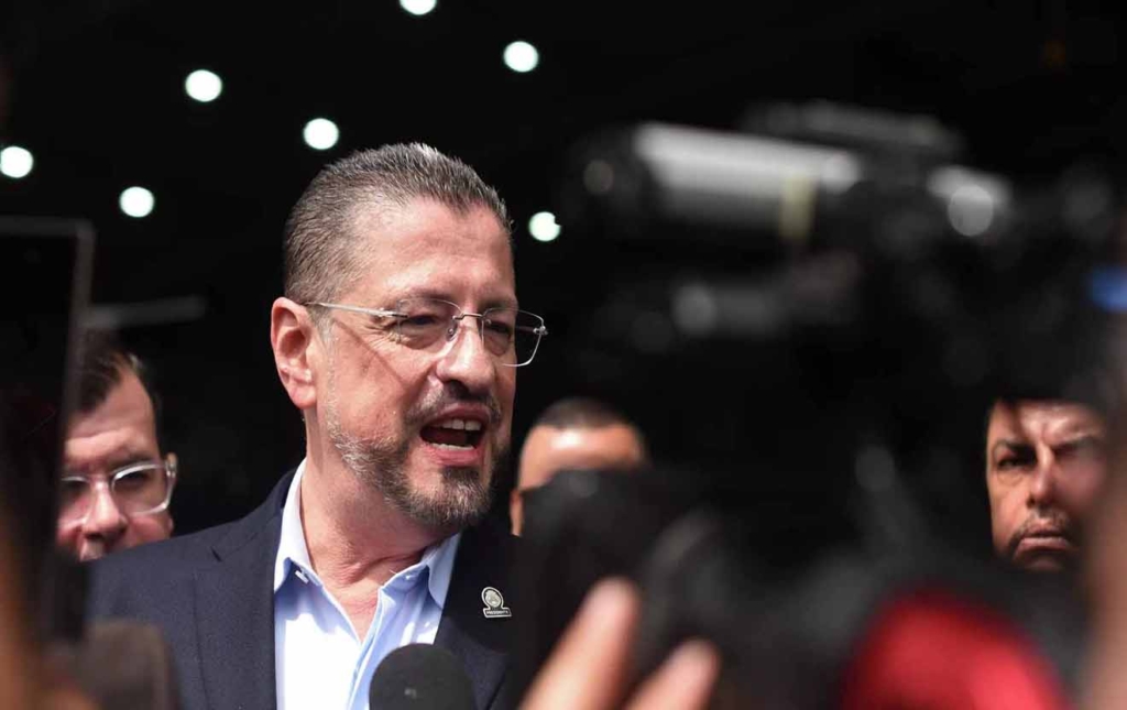 Inteligencia costarricense denuncia intento de asesinato contra el presidente Chaves copia