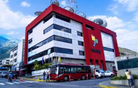 Retiran señales de TeleSUR y Rusia TV de operadora televisiva de Bolivia