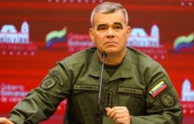 Padrino López: Ante la amenaza militar, Venezuela tiene que continuar su camino
