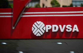 PDVSA estima elevar producción conjunta con Chevron a 420 mil barriles diarios en una primera fase