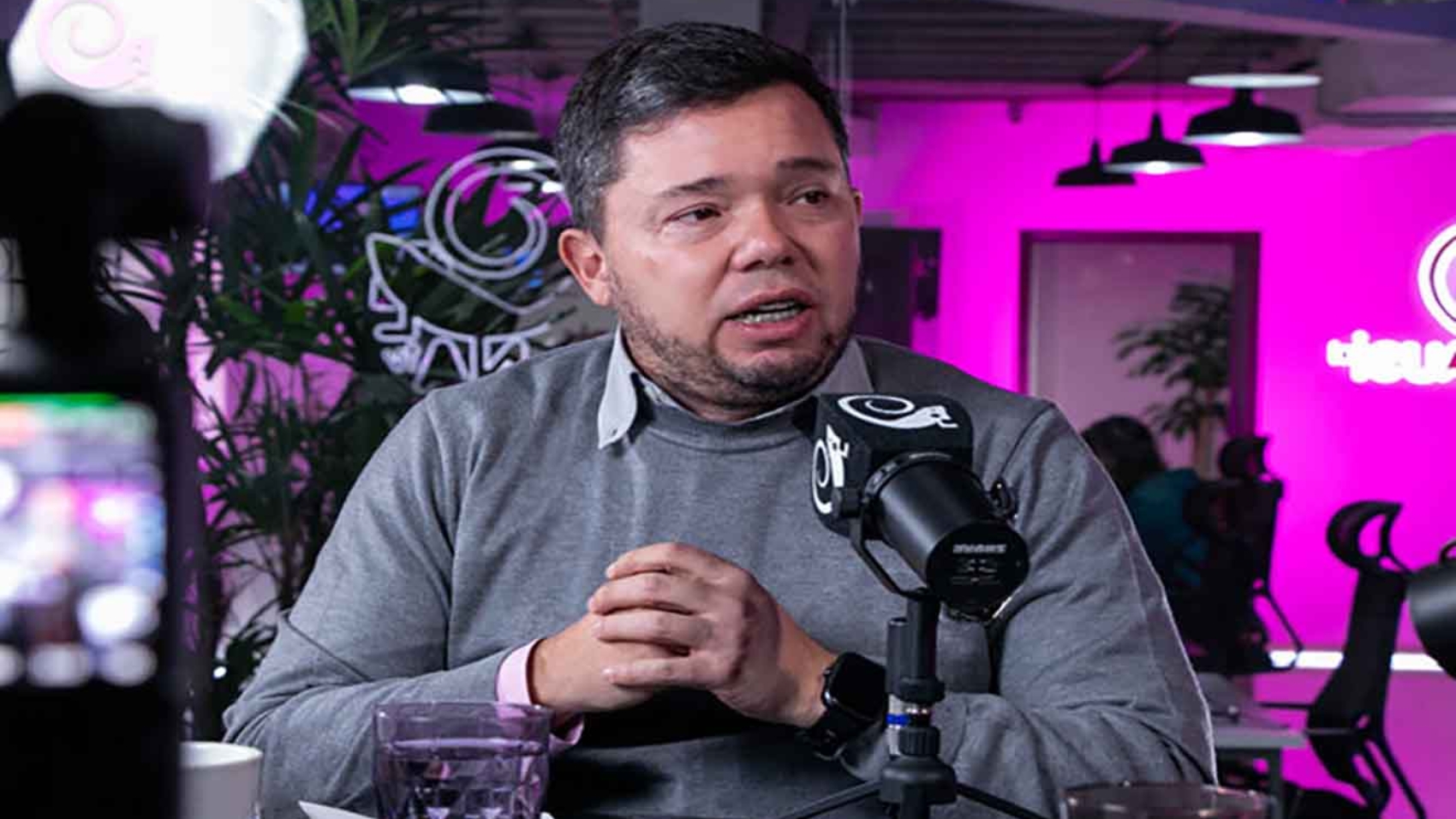 periodista Hernán Canorea