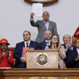 photo_5179443071505075119_y1