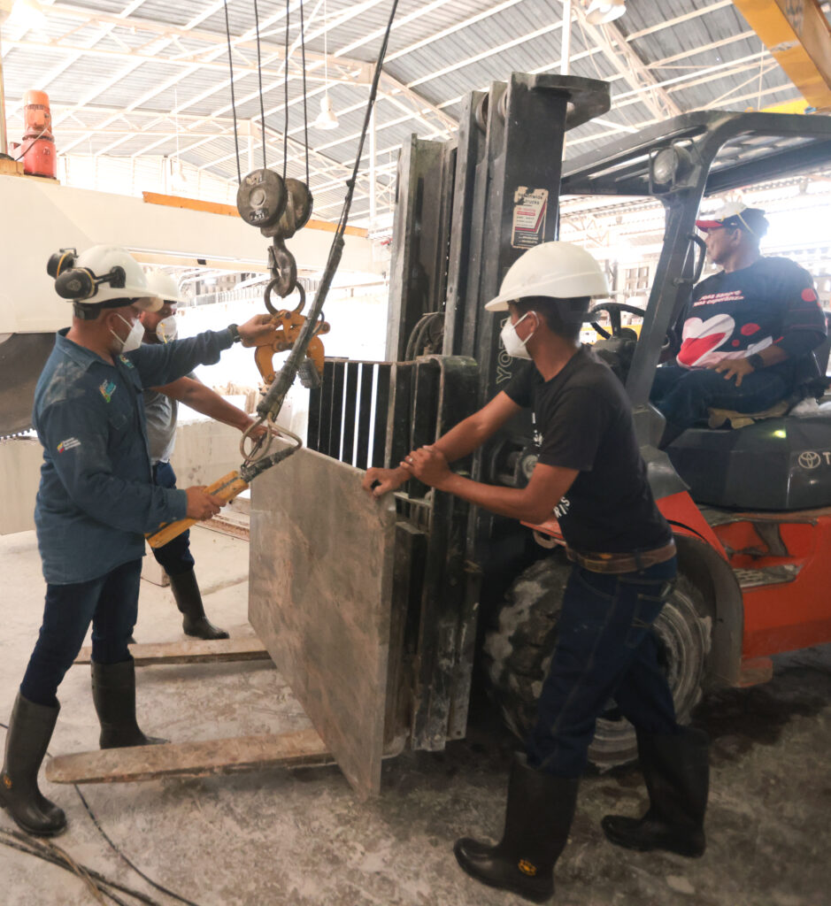 39EG__5219_P-939x1024