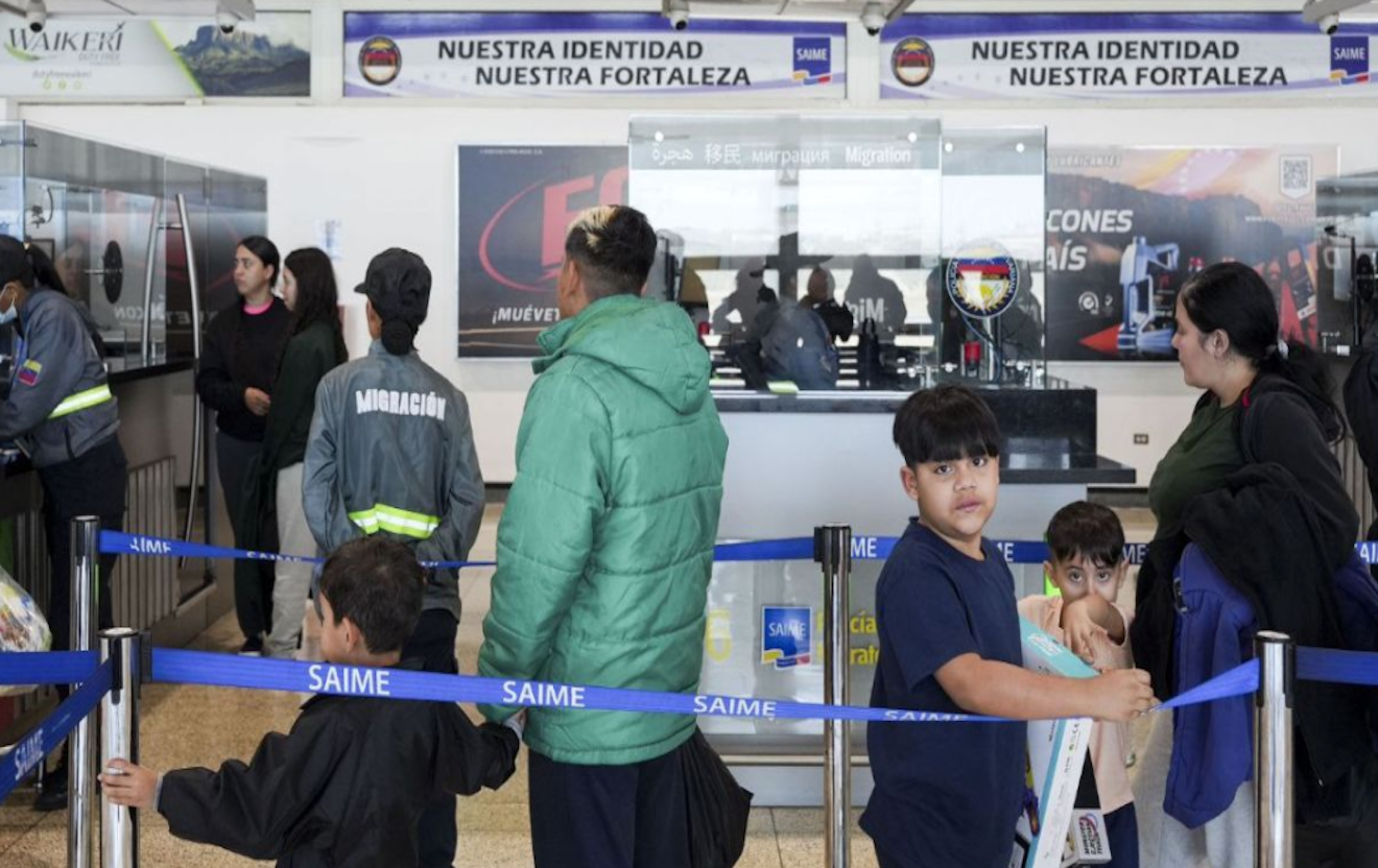 84 venezolanos arriban a Maiquetía a través de la Gran Misión Vuelta a la Patria