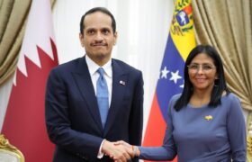 Presidenta (E) Delcy Rodríguez recibe en el Palacio de Miraflores al Primer Ministro de Qatar