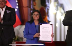 Presidenta encargada promulga Ley de Amnistía para la Convivencia Democrática