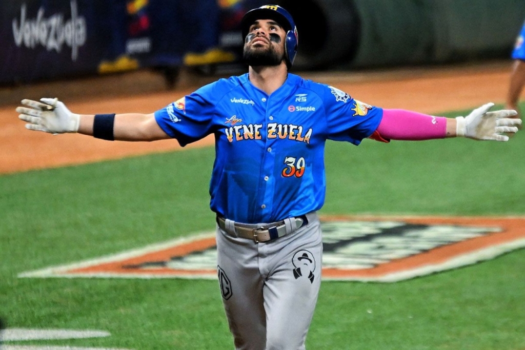 Nunez_Renato_03_Abrir