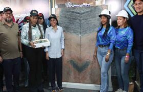 Presidenta Encargada constató producción de empresa estratégica Granitos Bolívar