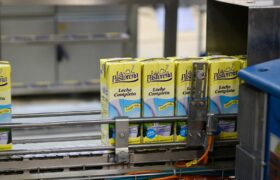 Empresa Convelac procesa 40.000 litros de leche diarios en Lara