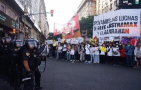 Sin convocatoria de la CGT: Sindicatos marchan al Senado contra la reforma laboral de Milei