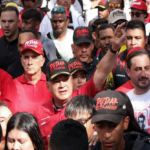 Cabello a la juventud: “Ustedes llevarán las banderas de la Patria hasta la victoria definitiva”