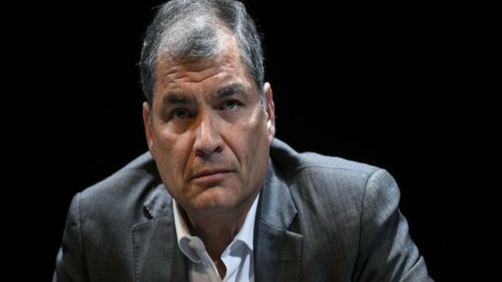 expresidente-rafael-correa-denuncia-plan-para-incriminar-su-gobierno-con-narcotrafico-e1772115650886-679x375