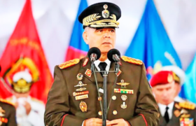 Padrino López: «Ha sido el más alto honor de mi vida servir a la patria como soldado”