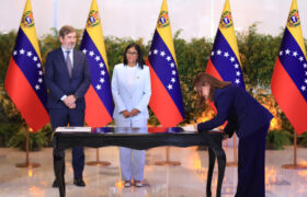 Venezuela firma acuerdo «Cardón IV» para potenciar la exportación de gas