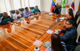 Palmeros de Chacao y Minec rehabilitarán viveros para potenciar el Plan Chuquisaca