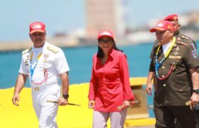 Presidenta (E) Delcy Rodríguez encabeza ceremonia de despedida y zarpe del Buque Escuela Simón Bolívar
