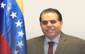 Ramón Maniglia Ferreira asume la Embajada de Venezuela ante la República de Colombia