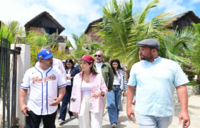 Autoridades inspeccionan avances del Complejo Turístico Camurí Mar en la ZEE de La Guaira