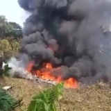 90 fallecidos dejó accidente de avión de la Fuerza Aérea