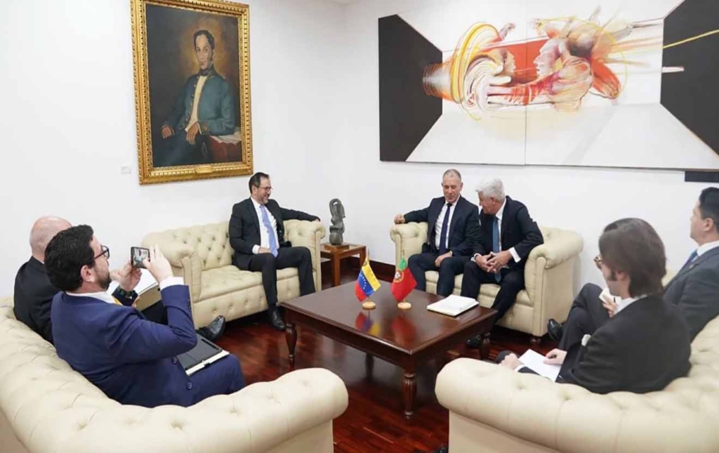 Canciller Yván Gil sostuvo reunión con el secretario de Estado de las Comunidades Portuguesas