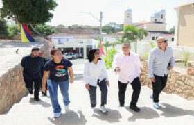 Presidenta (E) Delcy Rodríguez realiza un recorrido por la Casa Museo «Antonio José de Sucre»