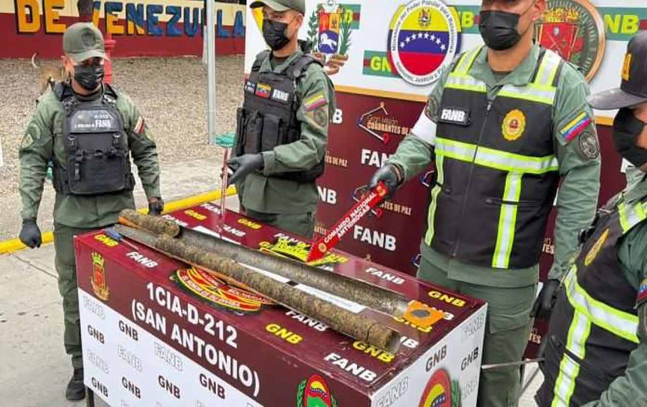 FANB incautó 380 kilos de marihuana que se hallaban ocultos en 43 tubos metálico