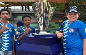 Copa del Clásico Mundial de Béisbol recorrió La Guaira
