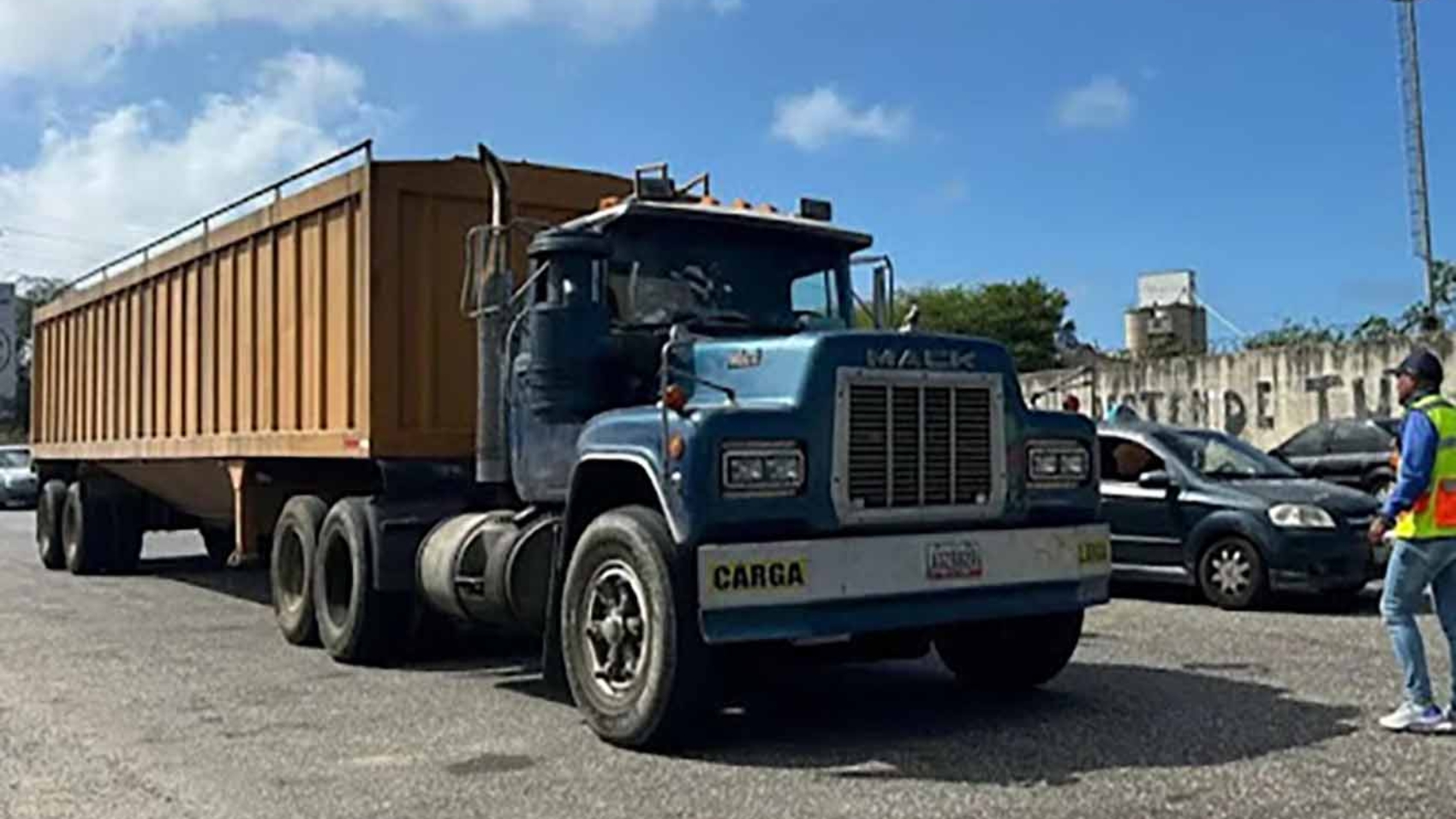 INTT Transporte de carga pesada
