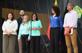 Presidenta (E) Delcy Rodríguez instruye garantizar espacios de formación profesional para la juventud