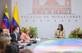 Presidenta (E) Delcy Rodríguez expresó que el fin de las sanciones es un requisito para la integración regional